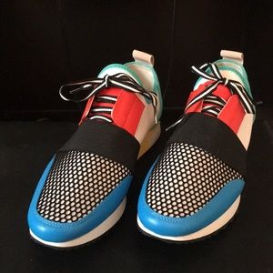 Steve Madden sneakers brand New